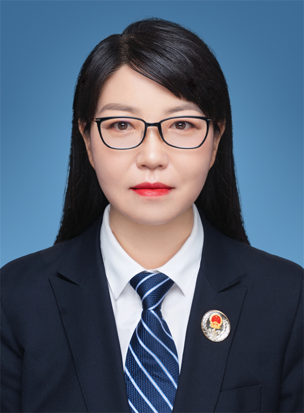 賀娟（宣傳委員、業(yè)務(wù)二部部長）